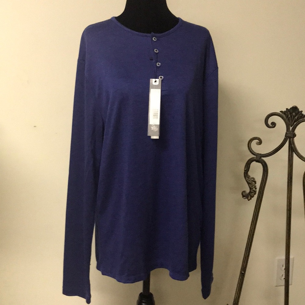 Stone Rose Top Size Medium Hi-Tech Dresswrar NWT